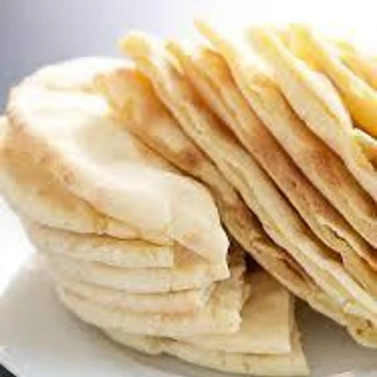 Fresh Pita Bread: A Mediterranean Delight