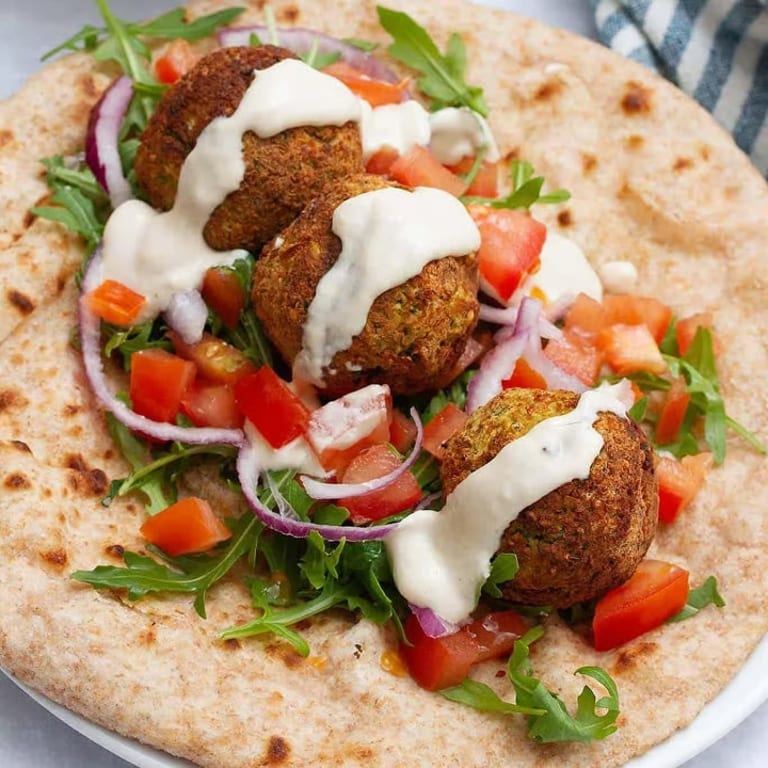 Savor Your Lunch with Us